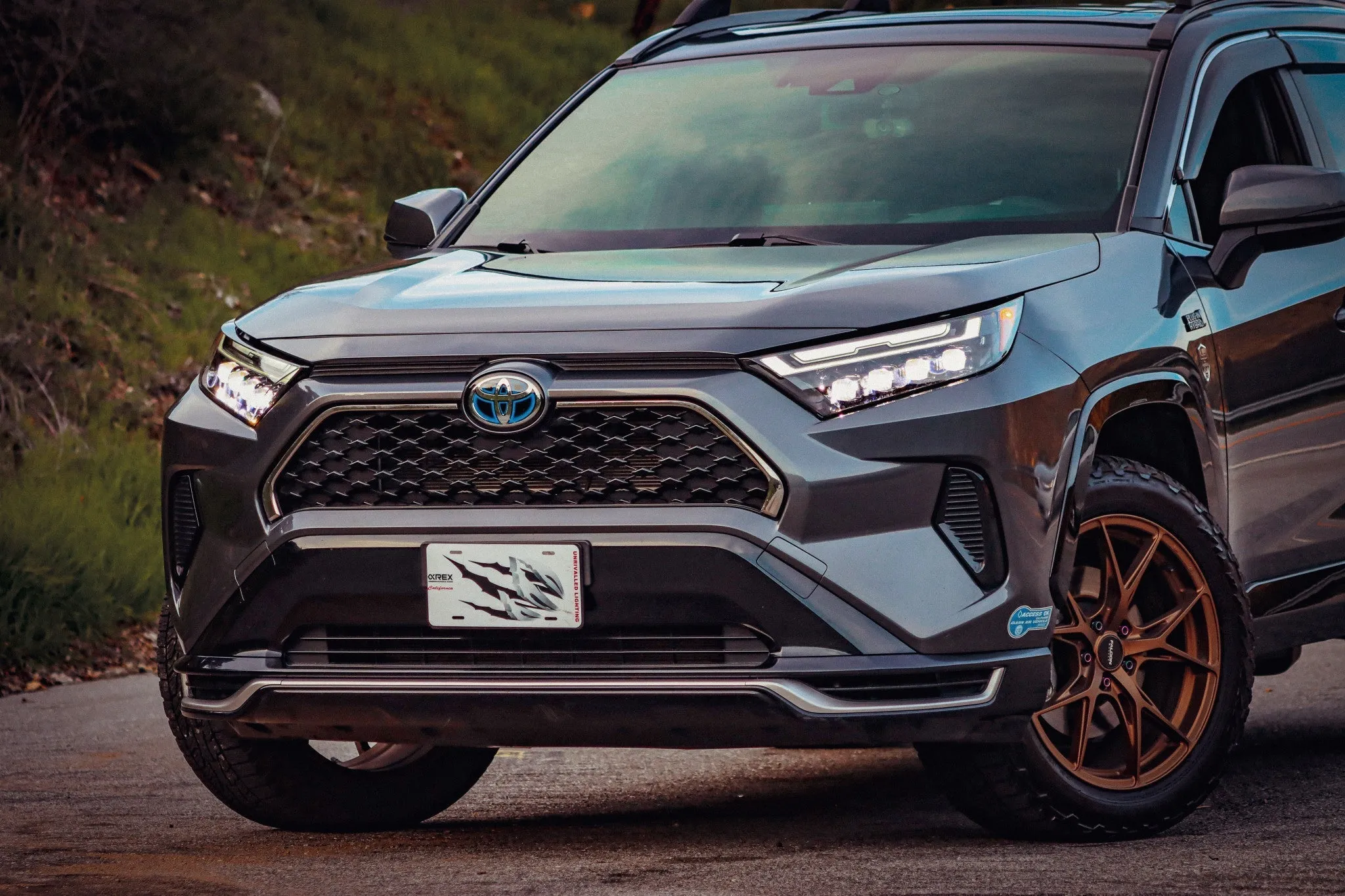 AlphaRex Alpha-Black NOVA-Series LED Headlights | 2022  Toyota RAV4