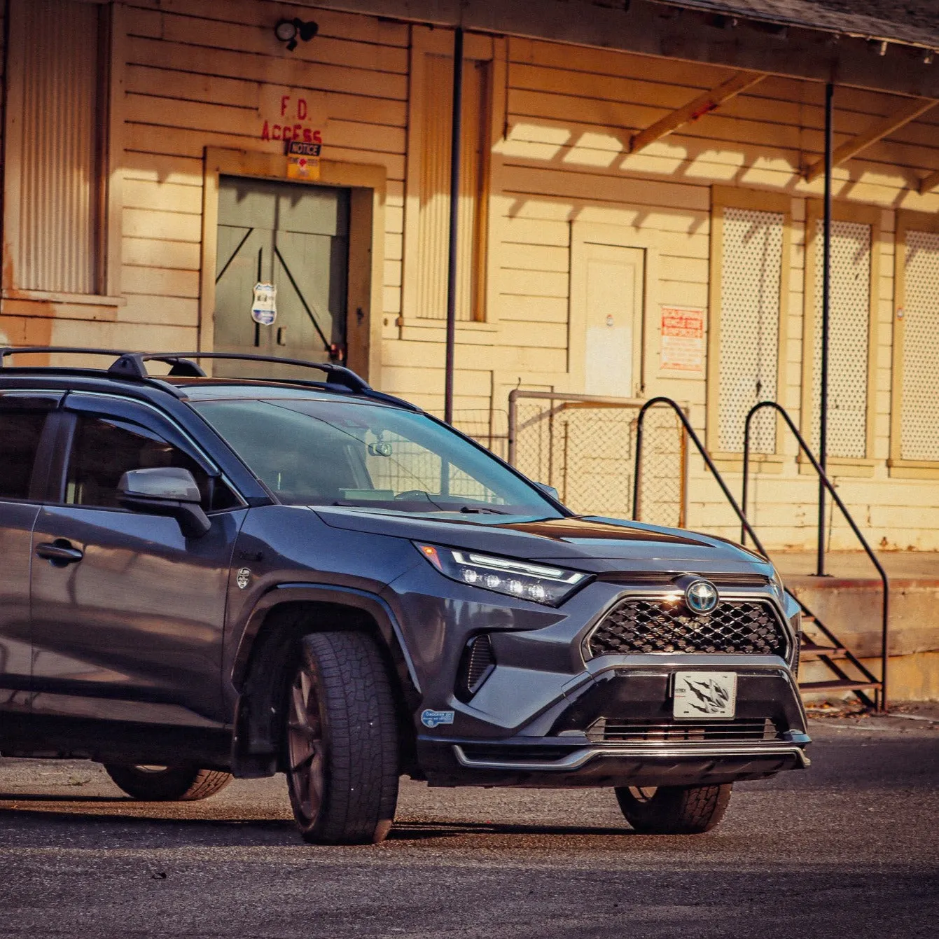 AlphaRex Alpha-Black NOVA-Series LED Headlights | 2022  Toyota RAV4