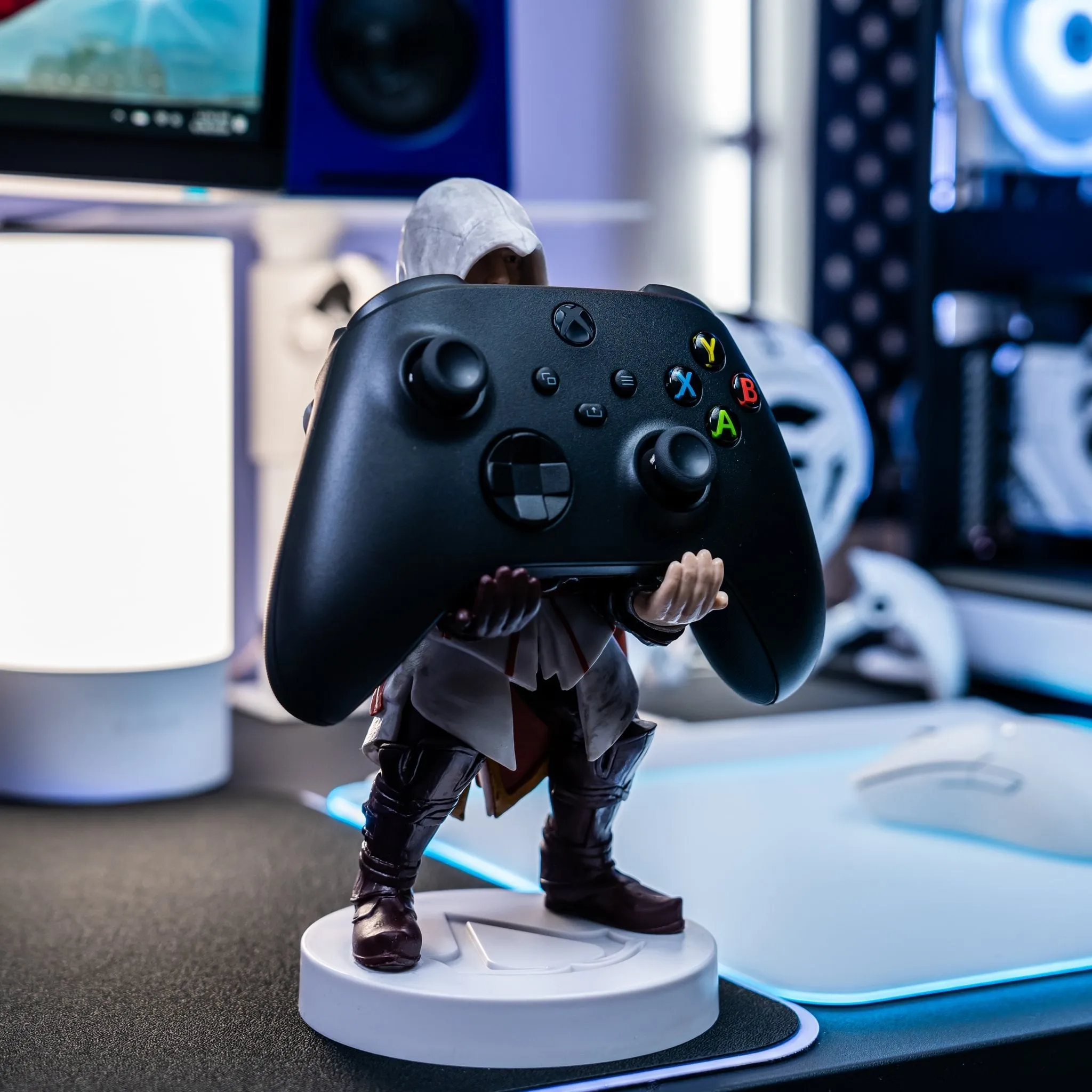 Assassins Creed: Ezio Cable Guys Controller Holder and Phone Stand