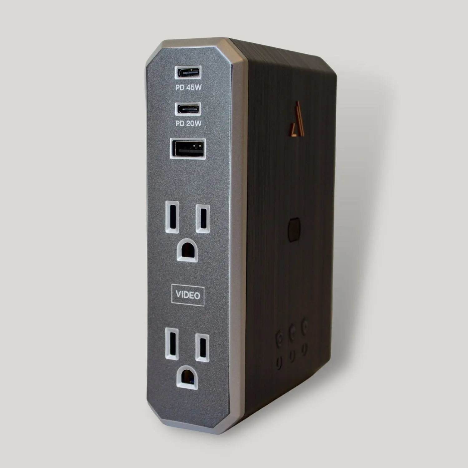 Austere Audio VII Series Power 4-Outlet with Omniport USB PD45