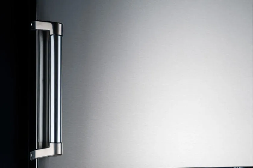 Bertazzoni 31 inch Reversible Door Stainless Steel Freestanding Refrigerator REF31BMFIX