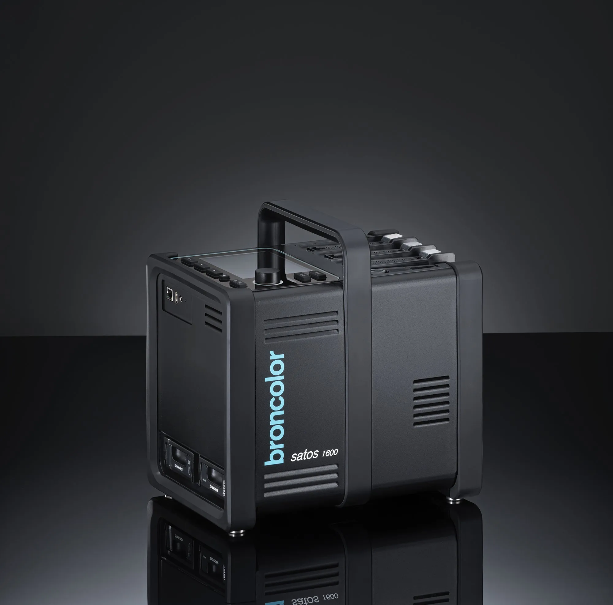 Broncolor Satos 1600J Lighting Kit with Single Power Supply and Battery - Professional Studio Lighting Solution