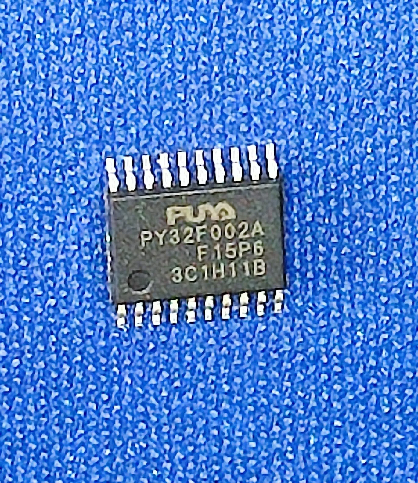 PY32F002AF15P6TU ARM-M0 24MHz TSSOP-20 Microcontroller  PUYA) A2077