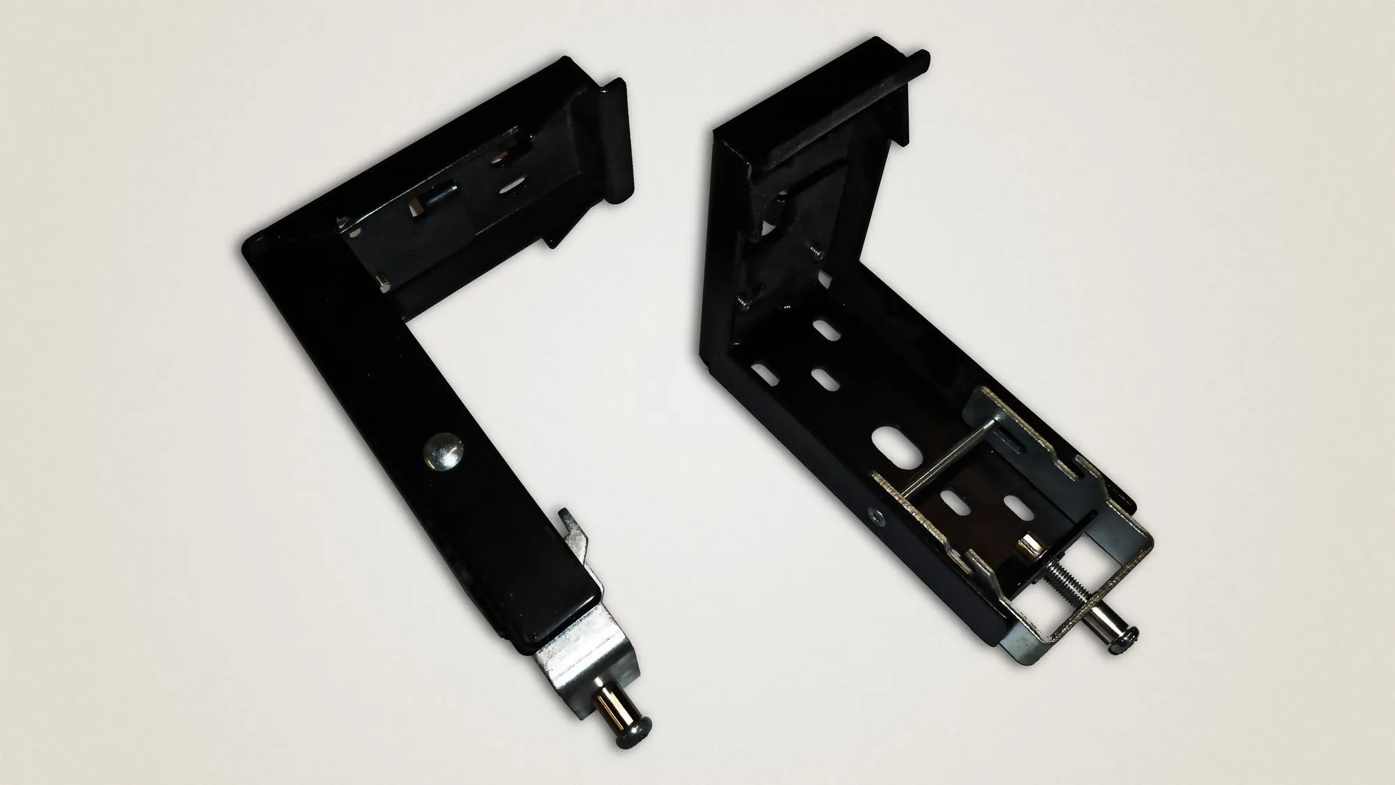 Severtson Screens Electric Retractable Tab Tension 133" (115.9" x 65.2") HDTV [16:9] GT169133HCNC