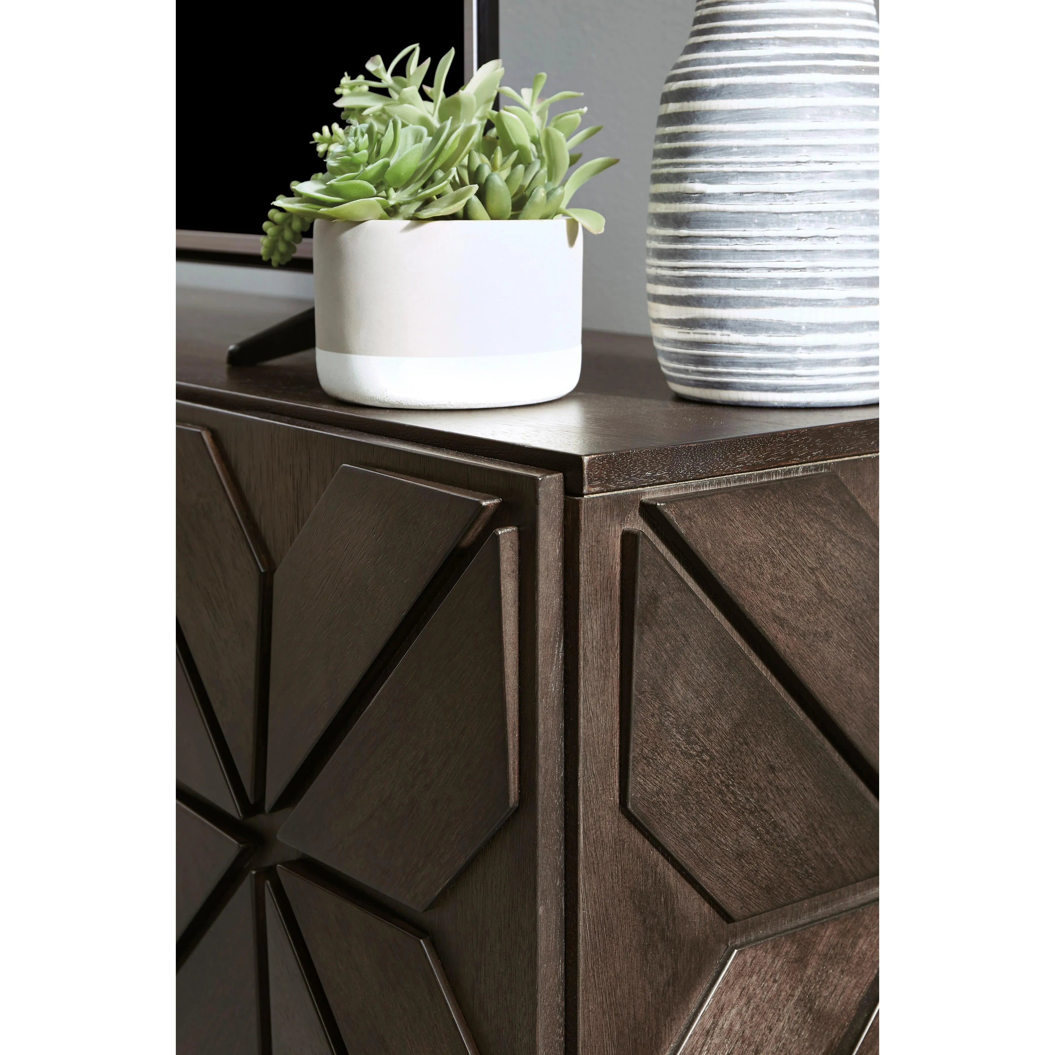 Signature Design by Ashley Chasinfield TV Stand with Cable Management W648-68