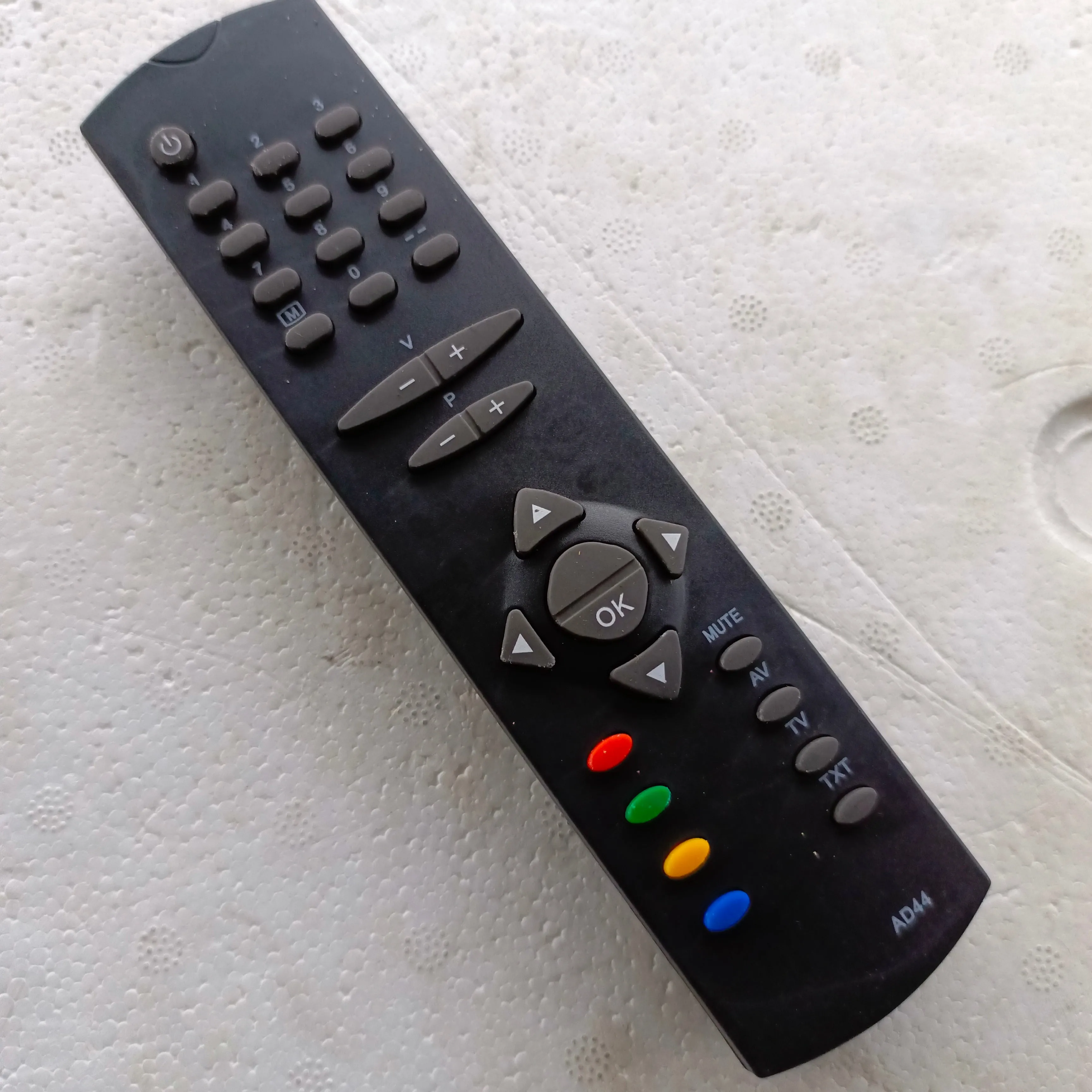 Universal Bush AD44 TV Remote - Brand New