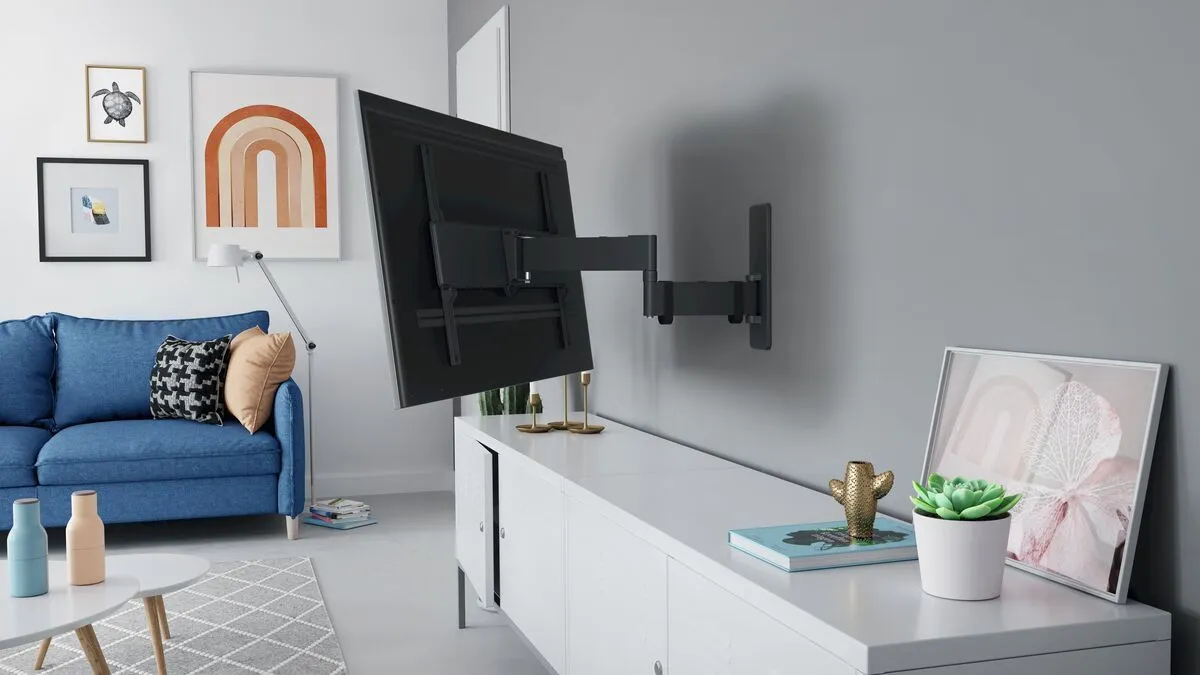 Vogels Quick TVM 1645 Full-Motion TV Wall Mount for TVs from 40 to 77 inches