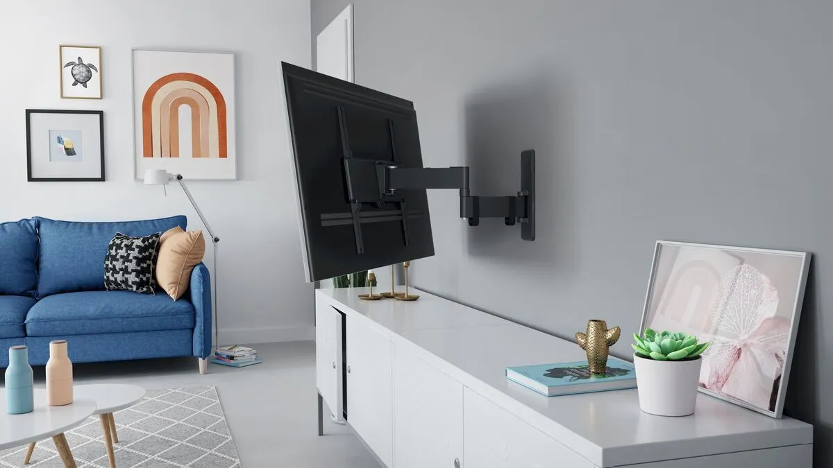 Vogels TVM 1445 Full-Motion TV Wall Mount for TVs from 32 to 65 inches